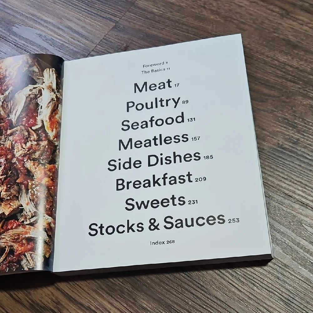 5/$15 Martha Stewart's Slow Cooker Cookbook
